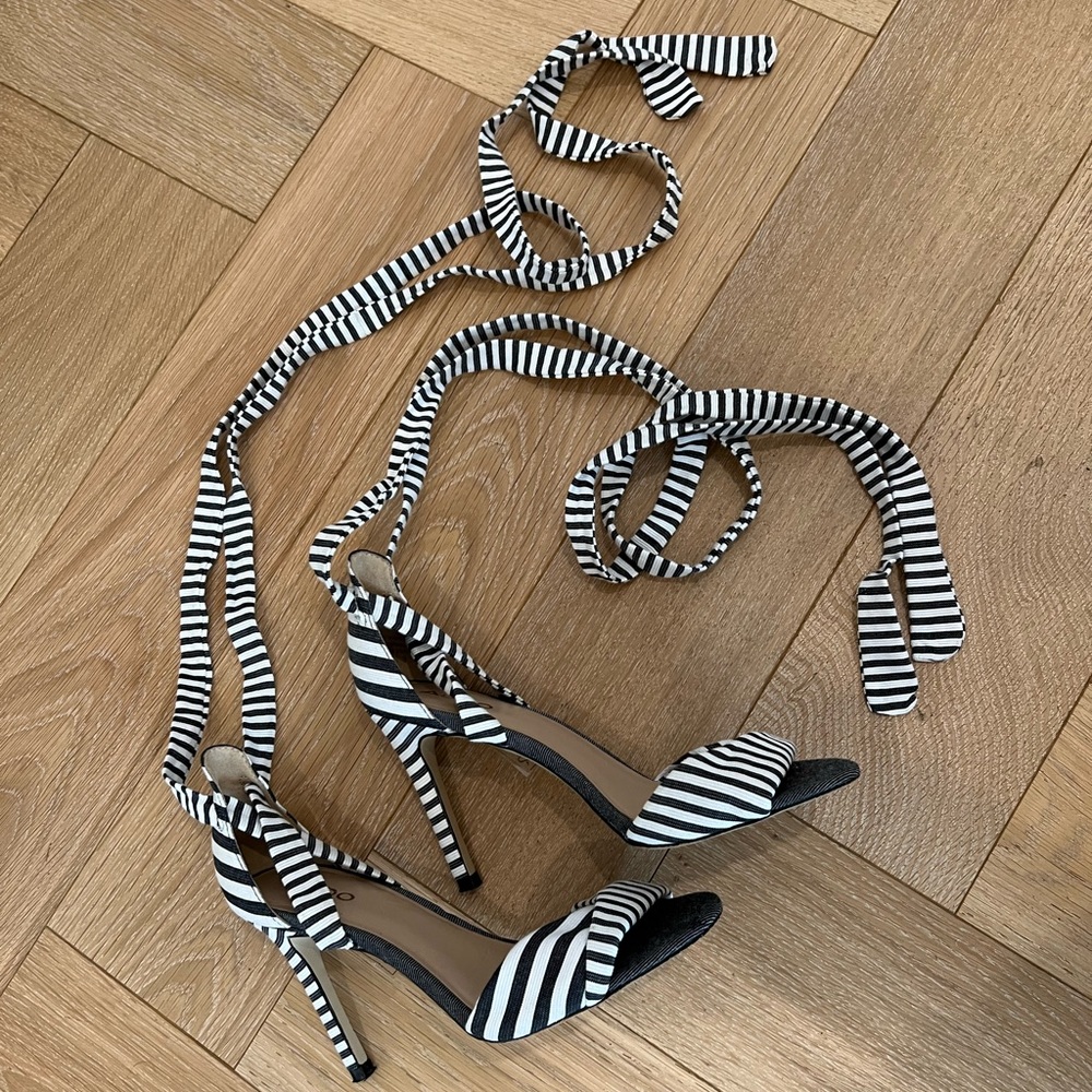 Aldo blue striped heels